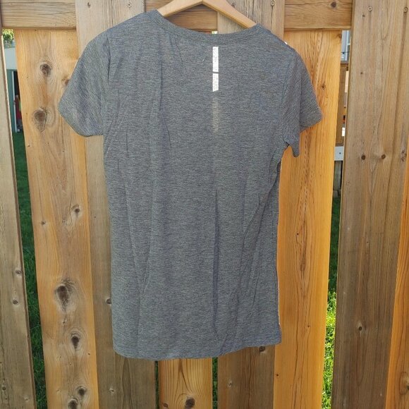 Rolling Rock Extra Pale Ale t-shirt tee Women's Size Large - Picture 3 of 5